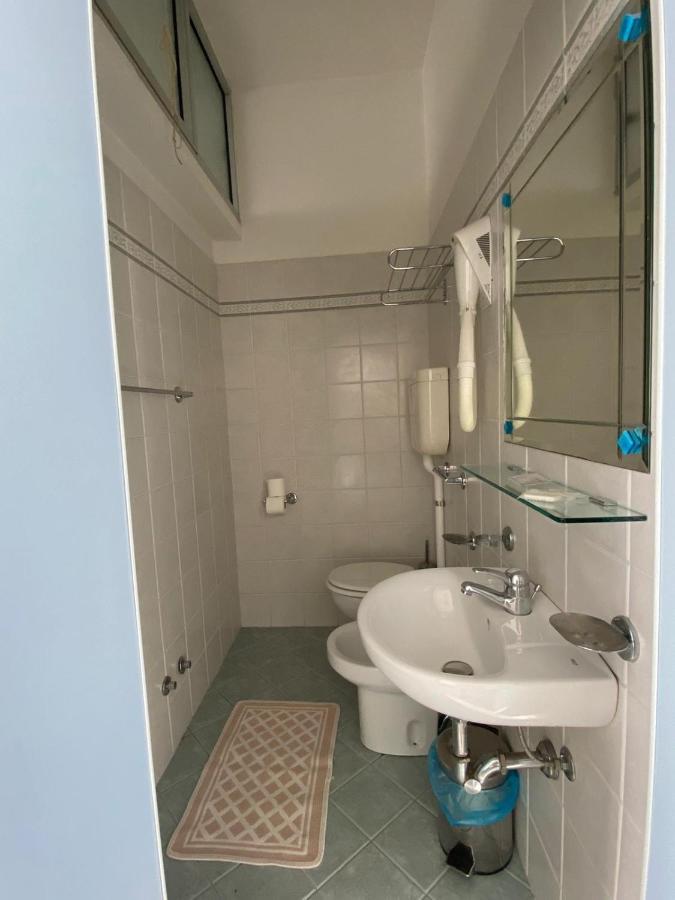 Hotel Mediterraneo Rimini Exterior photo
